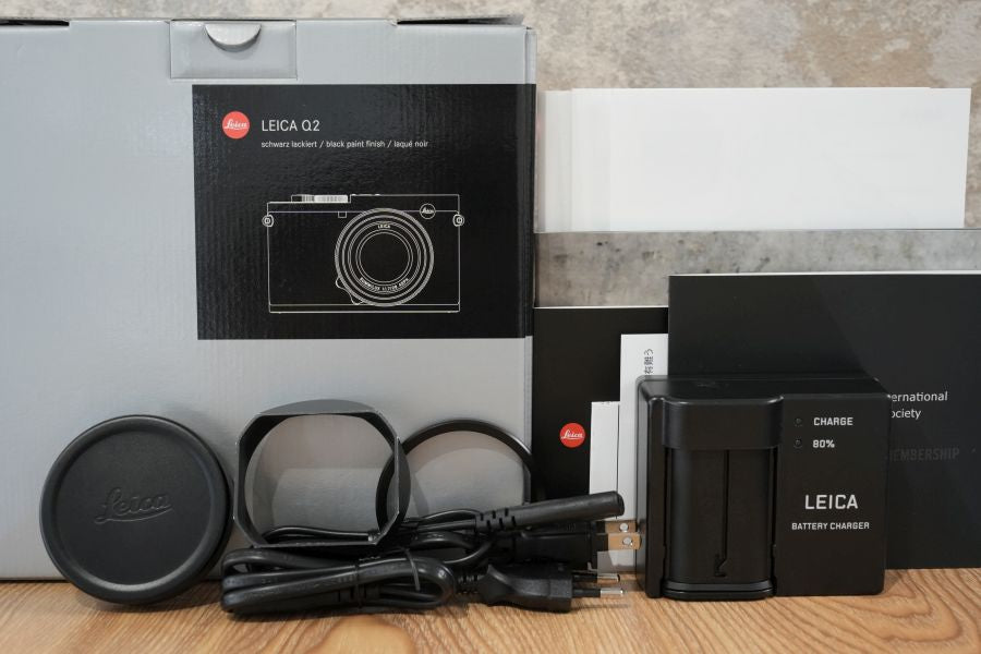 LEICA Q2