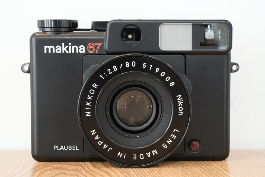プラウベルマキナ67  plaubel makina67 Plaubel Makina 67 – FLASHBACK CAMERA