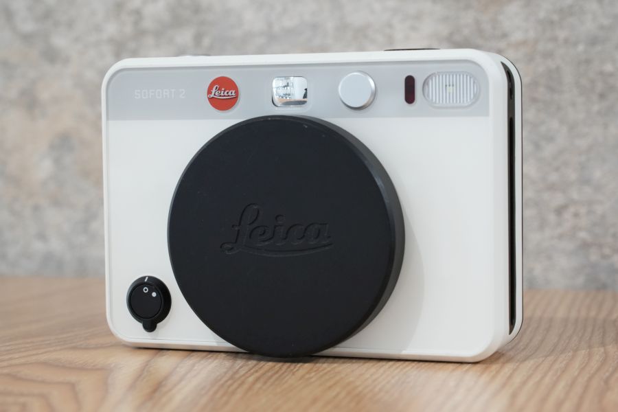 【中古】Leica ライカ Sofort ホワイト 19100 HIROYAMAGATA MODEL インスタントフィルムカメラ 元箱付き Amazon | ライカ ゾフォート ホワイト | インスタントカメラ 通販