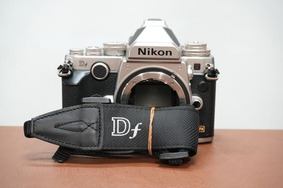 Nikon Df Silver シルバー Body 極美品
