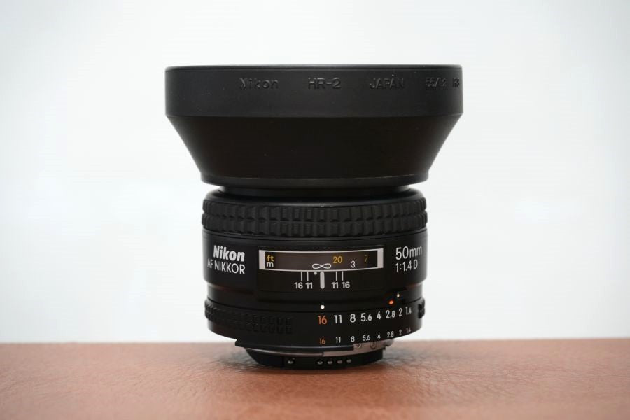 Nikon Ai AF Nikkor 50mm F1.4D フード付き