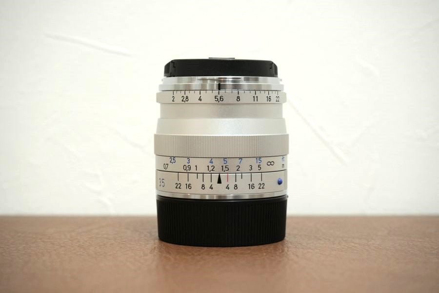 Carl Zeiss Biogon T* 35mm F2 ZM Silver 箱付き