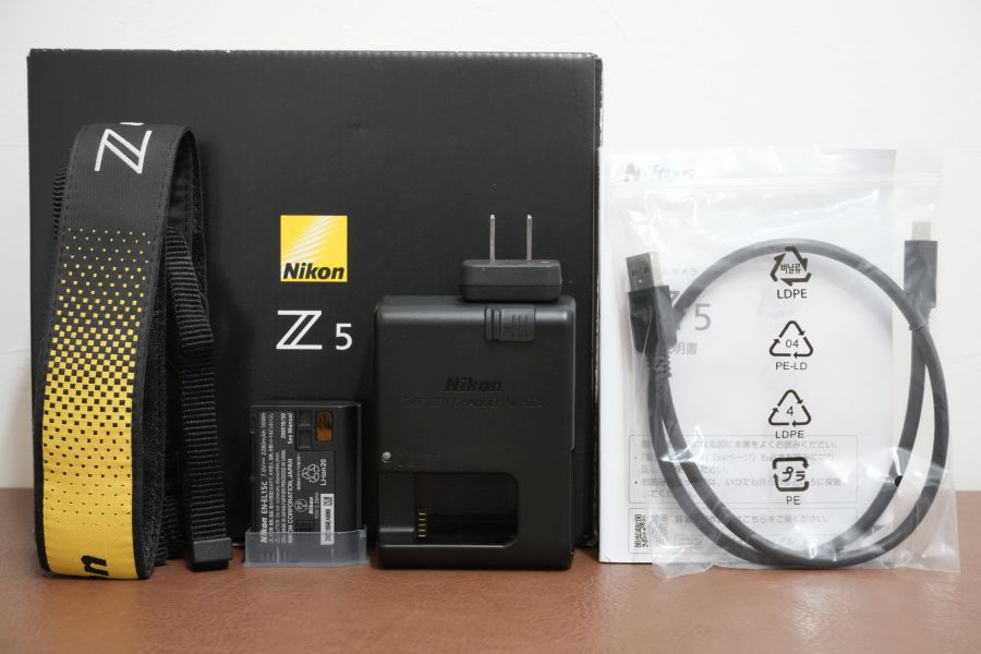Nikon Z5 箱付き 美品