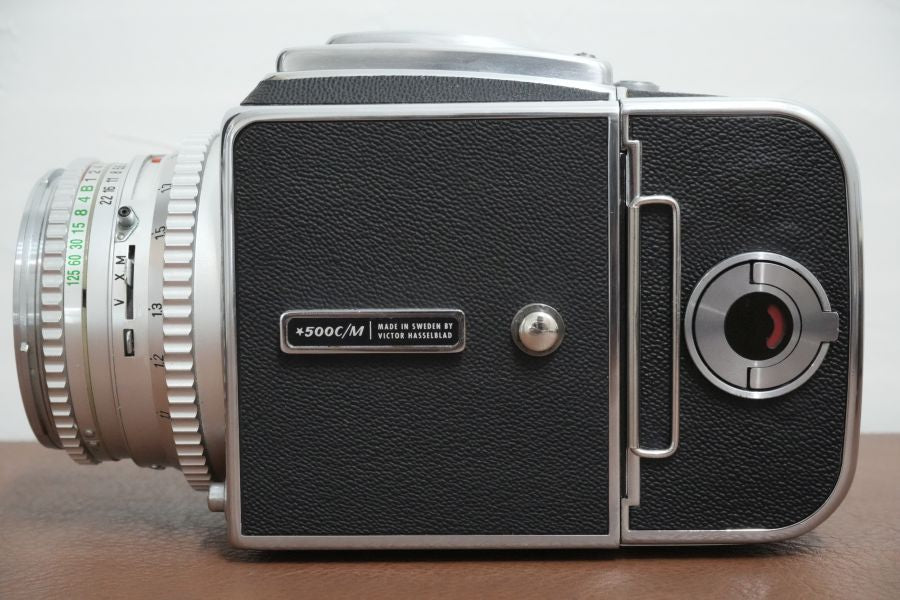 Hasselblad 500C/M + Planar C80mm T* F2.8 + A-12