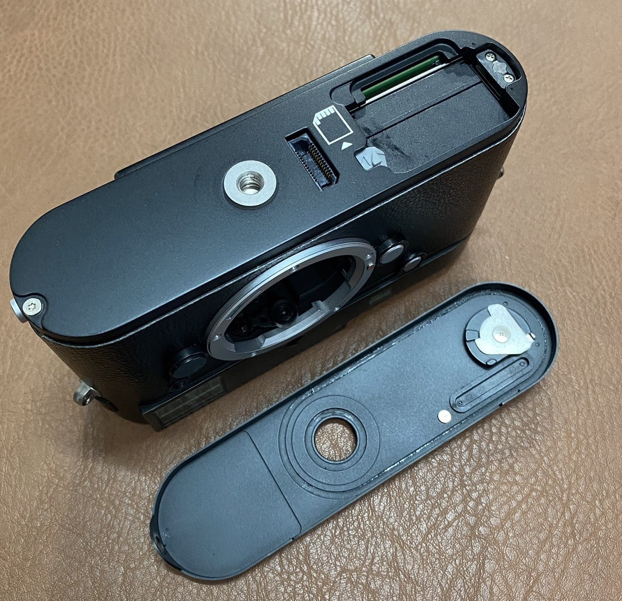 LEICA M Monochrom Typ246 Black Chrome 点検証明書付き