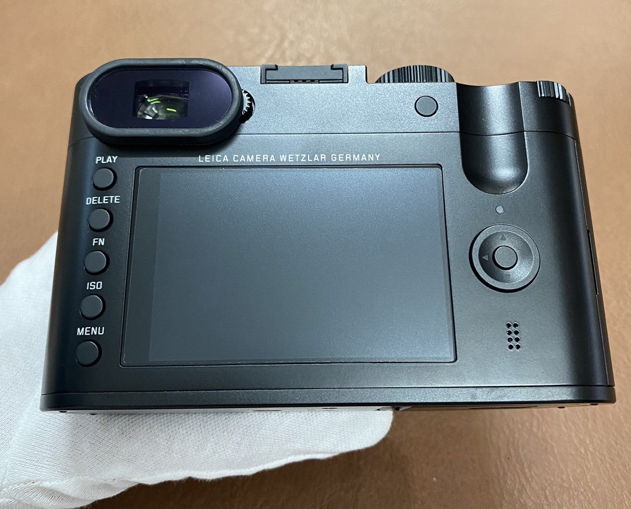 LEICA Q typ116 Black+純正ボディケース 箱付き