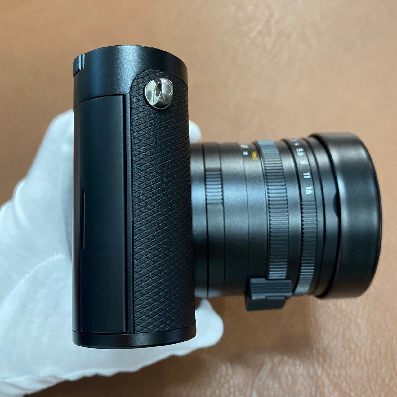 LEICA Q typ116 Black+純正ボディケース 箱付き