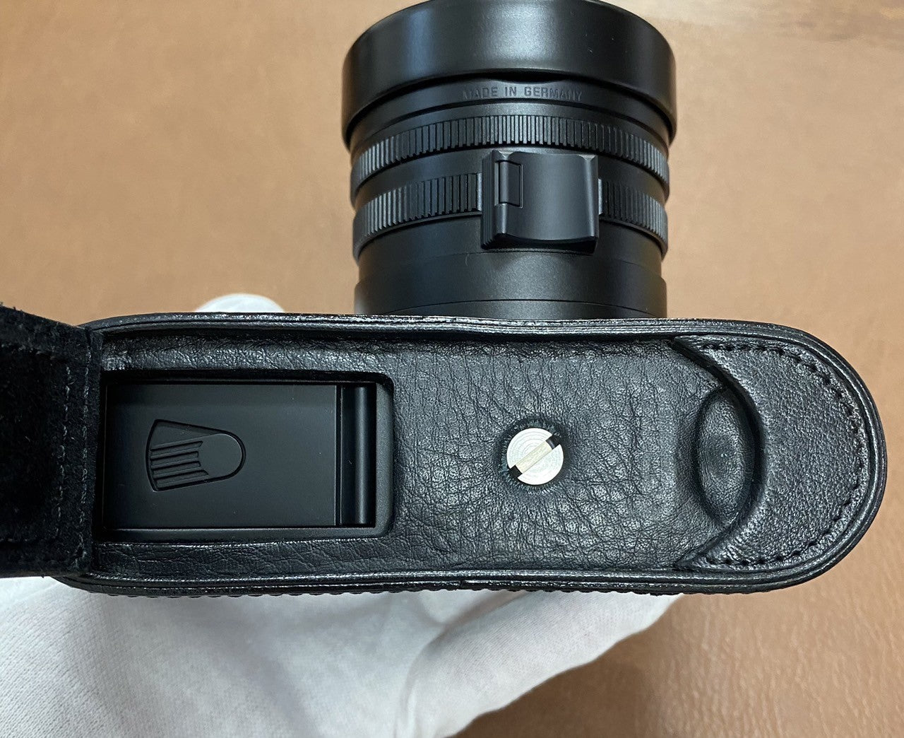 LEICA Q typ116 Black+純正ボディケース 箱付き