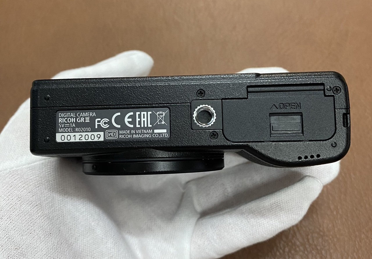 RICOH GR III 箱付き