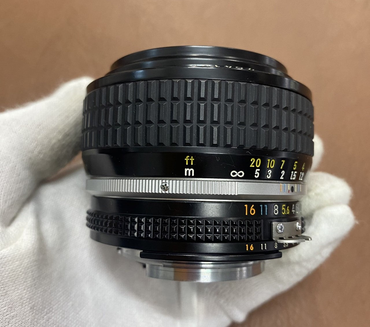 Nikon Ai-S Nikkor 50mm F1.2 フード付き