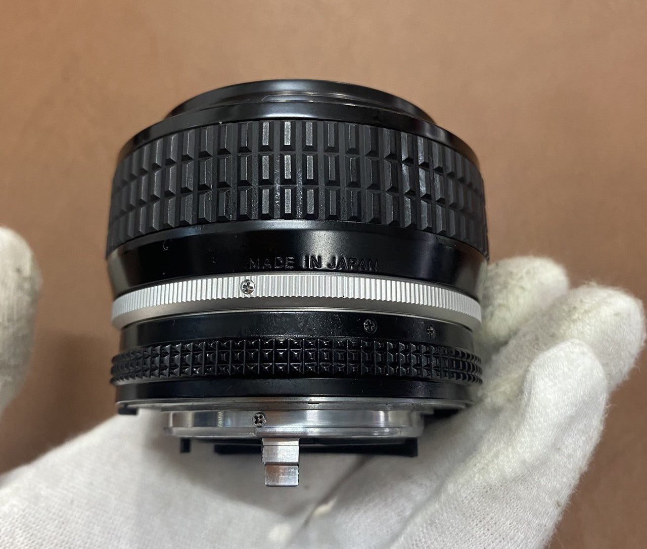 Nikon Ai-S Nikkor 50mm F1.2 フード付き