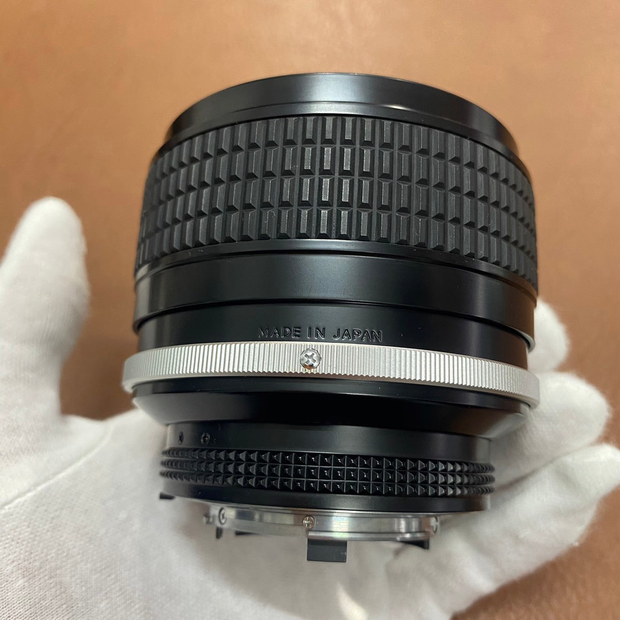 Nikon Ai-S Nikkor 85mm F1.4 フード付き