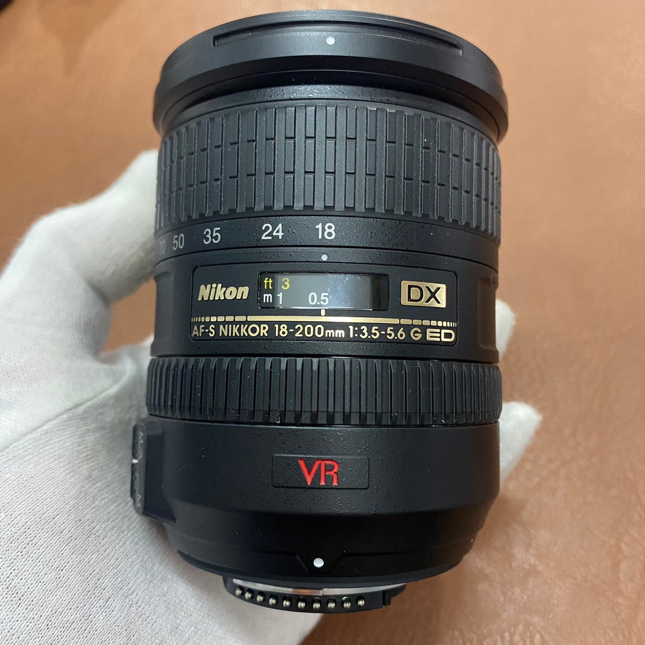 Nikon AF-S DX NIKKOR VR 18-200mm F3.5-5.6 G フード付き