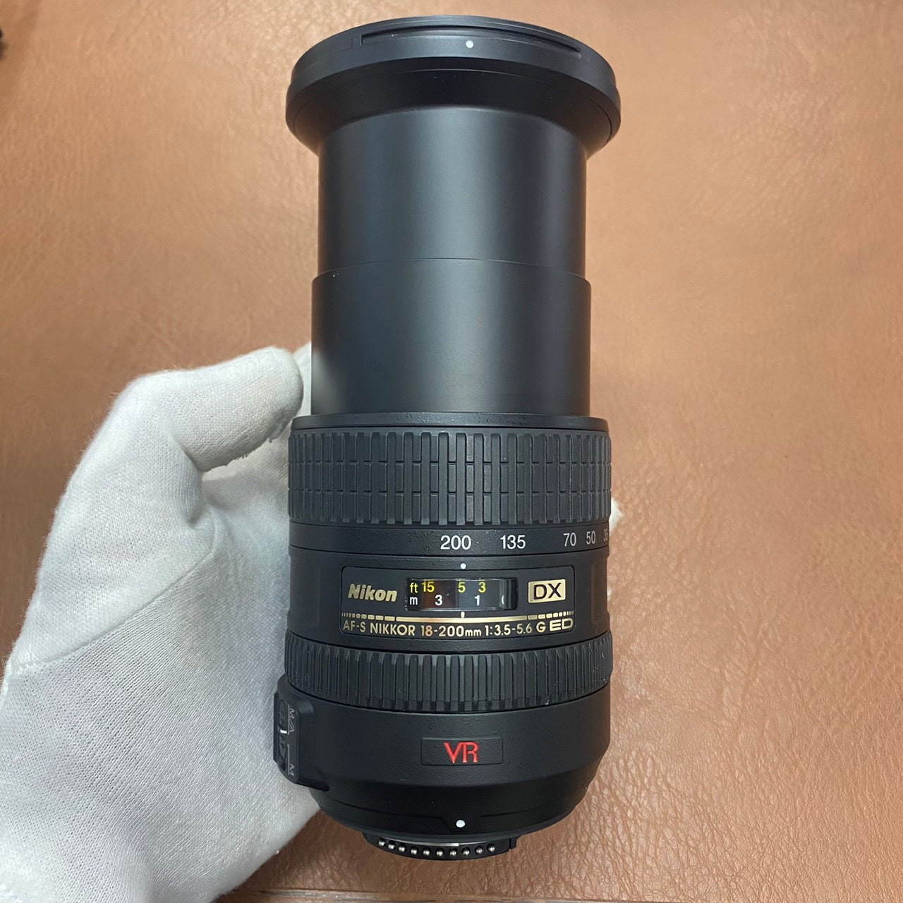 Nikon AF-S DX NIKKOR VR 18-200mm F3.5-5.6 G フード付き