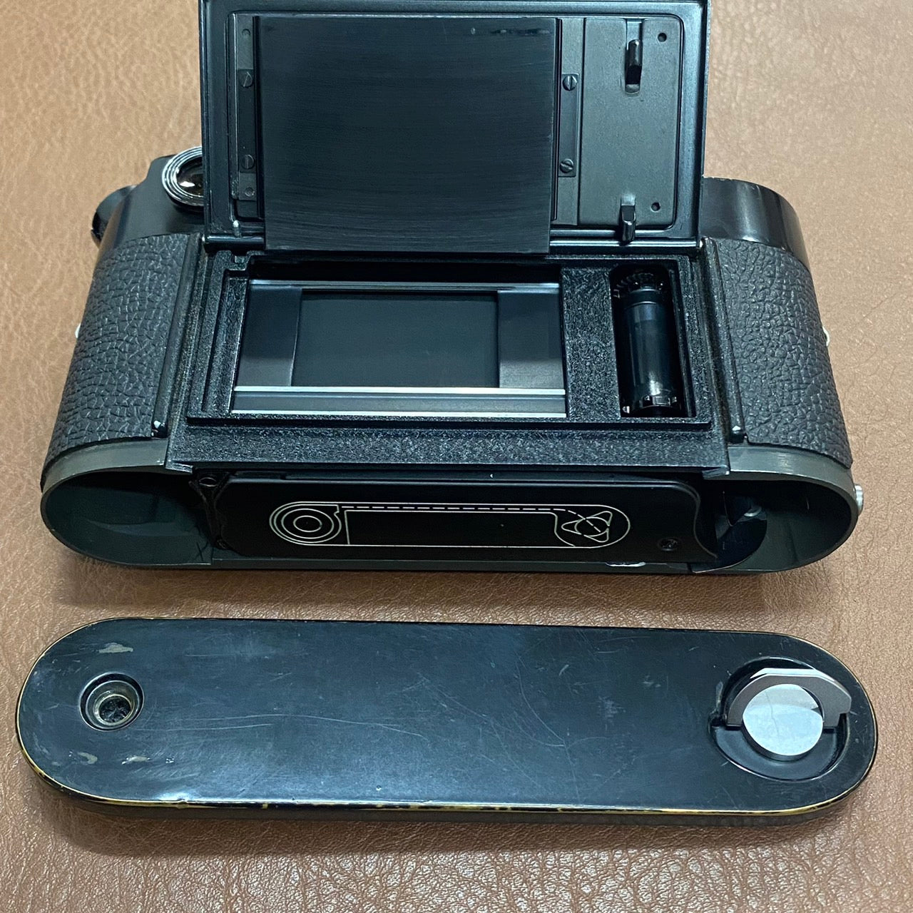LEICA M4 Original Black Paint オリジナルブラックペイント