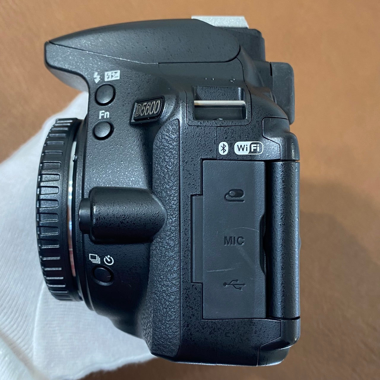 Nikon D5600 ダブルズームキット 箱付き