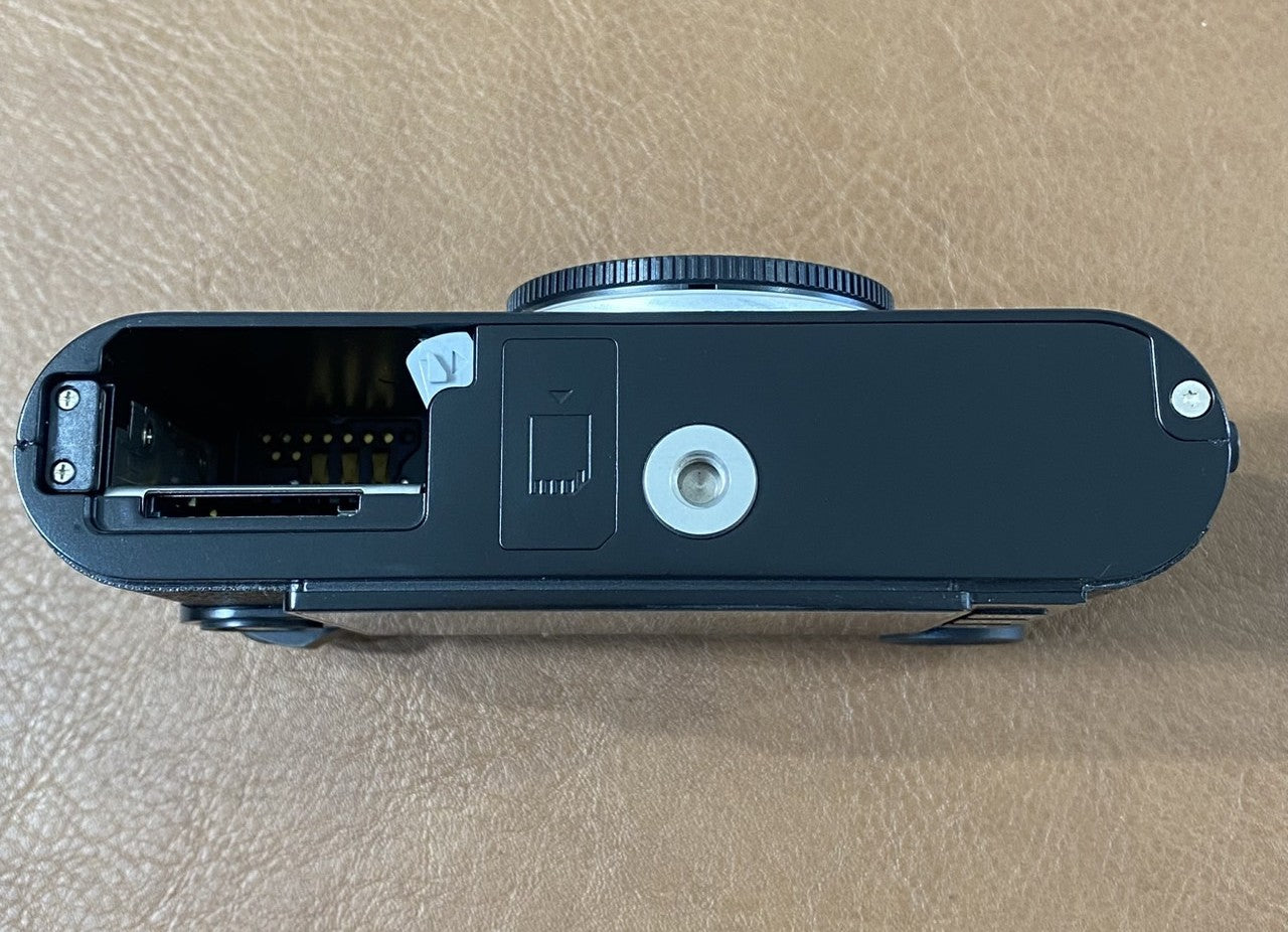 LEICA M10-R Black Chrome