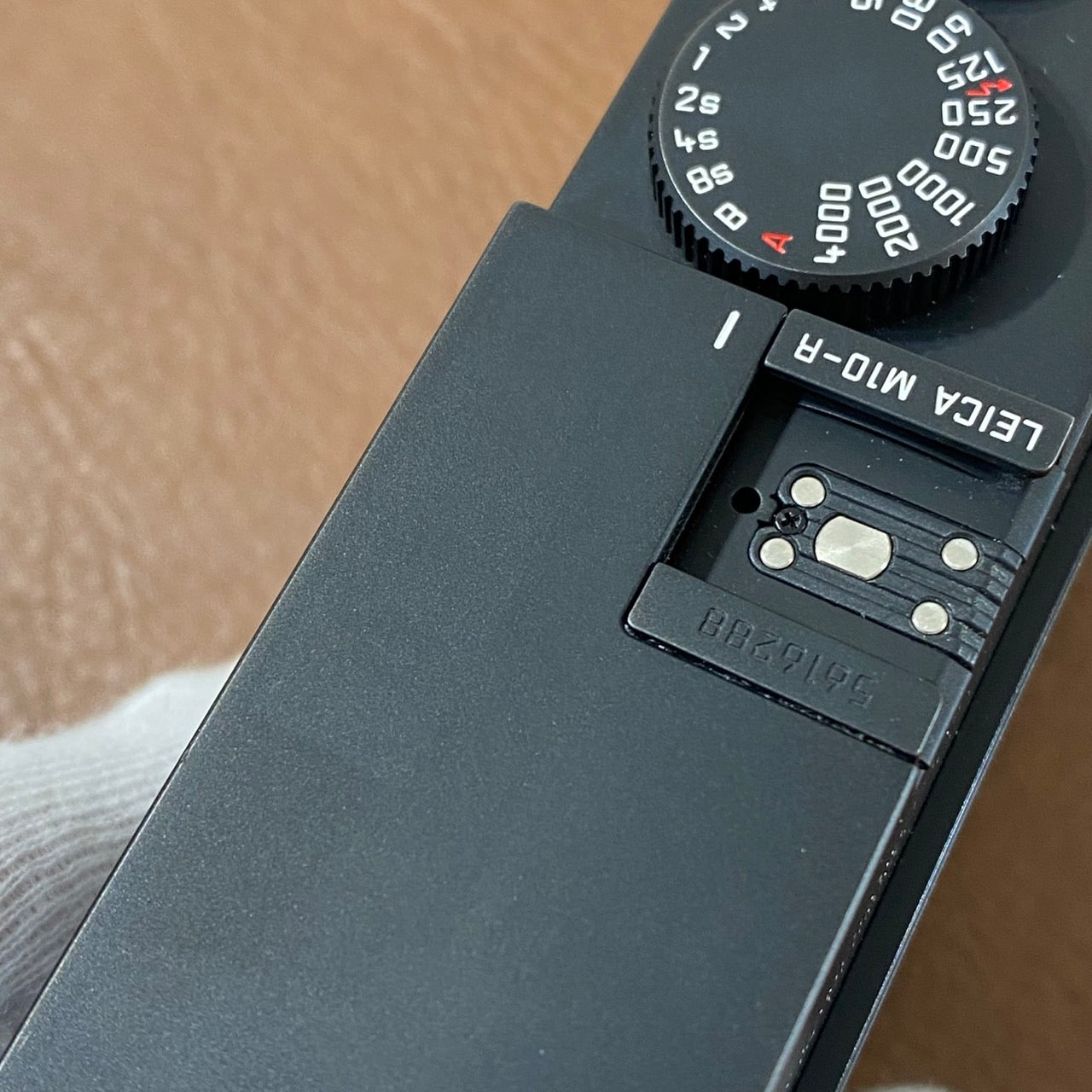 LEICA M10-R Black Chrome