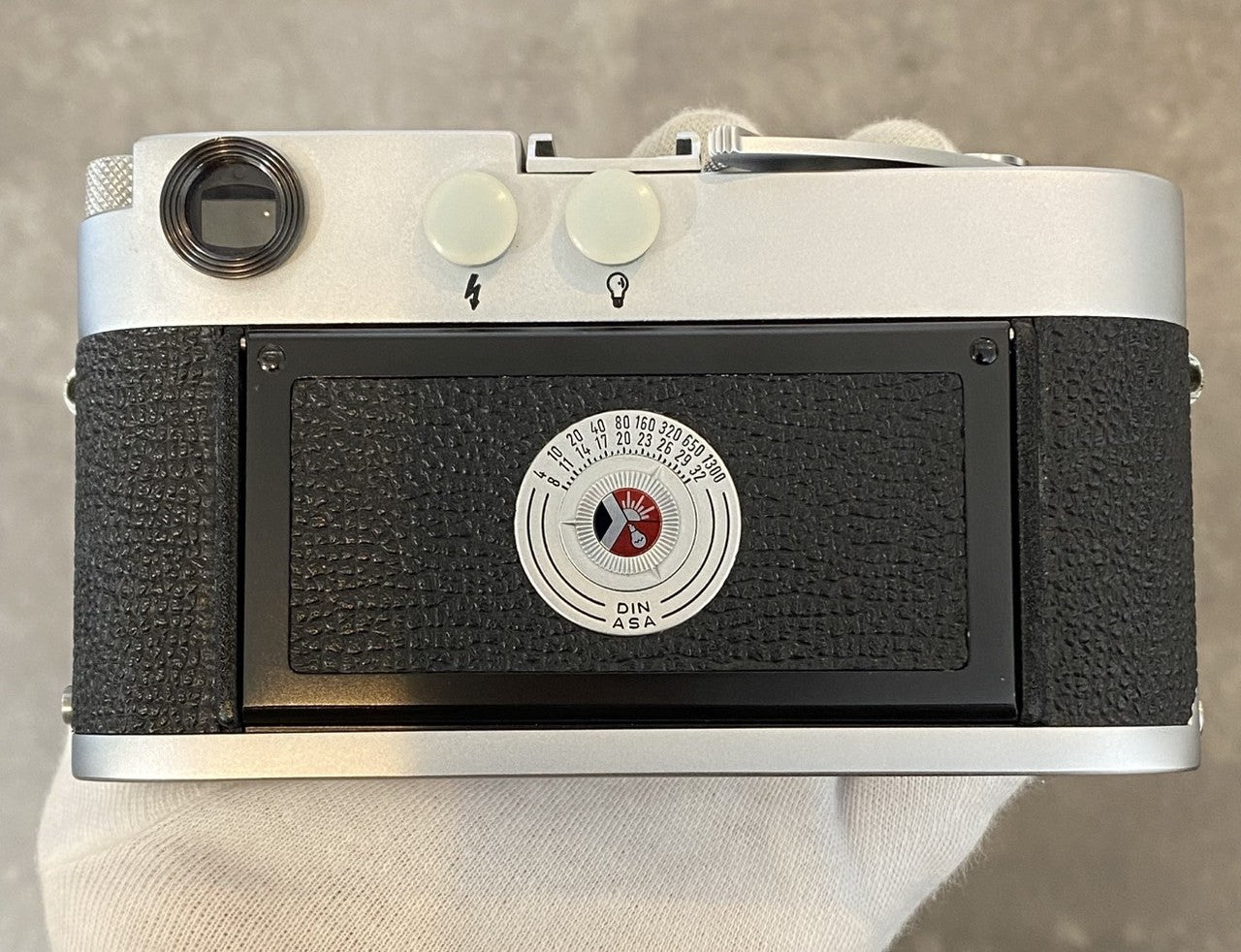LEICA M2-R Silver Chrome R刻印入り