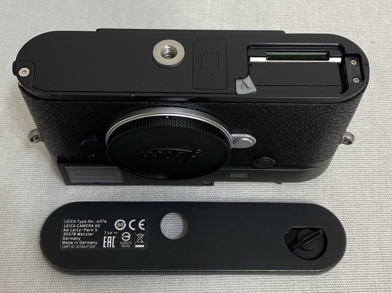 LEICA M10-R Black Chrome