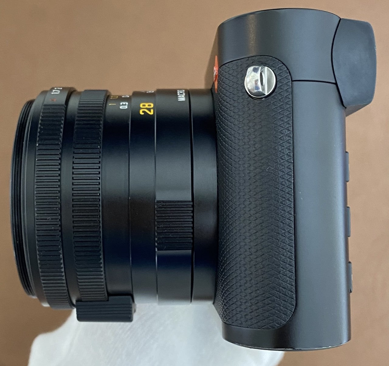 LEICA Q2