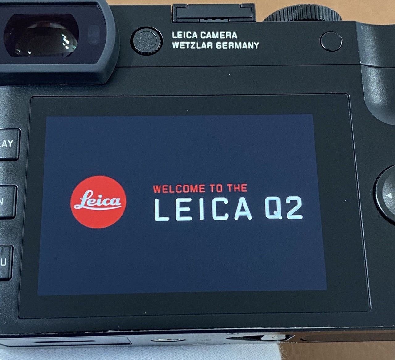 LEICA Q2