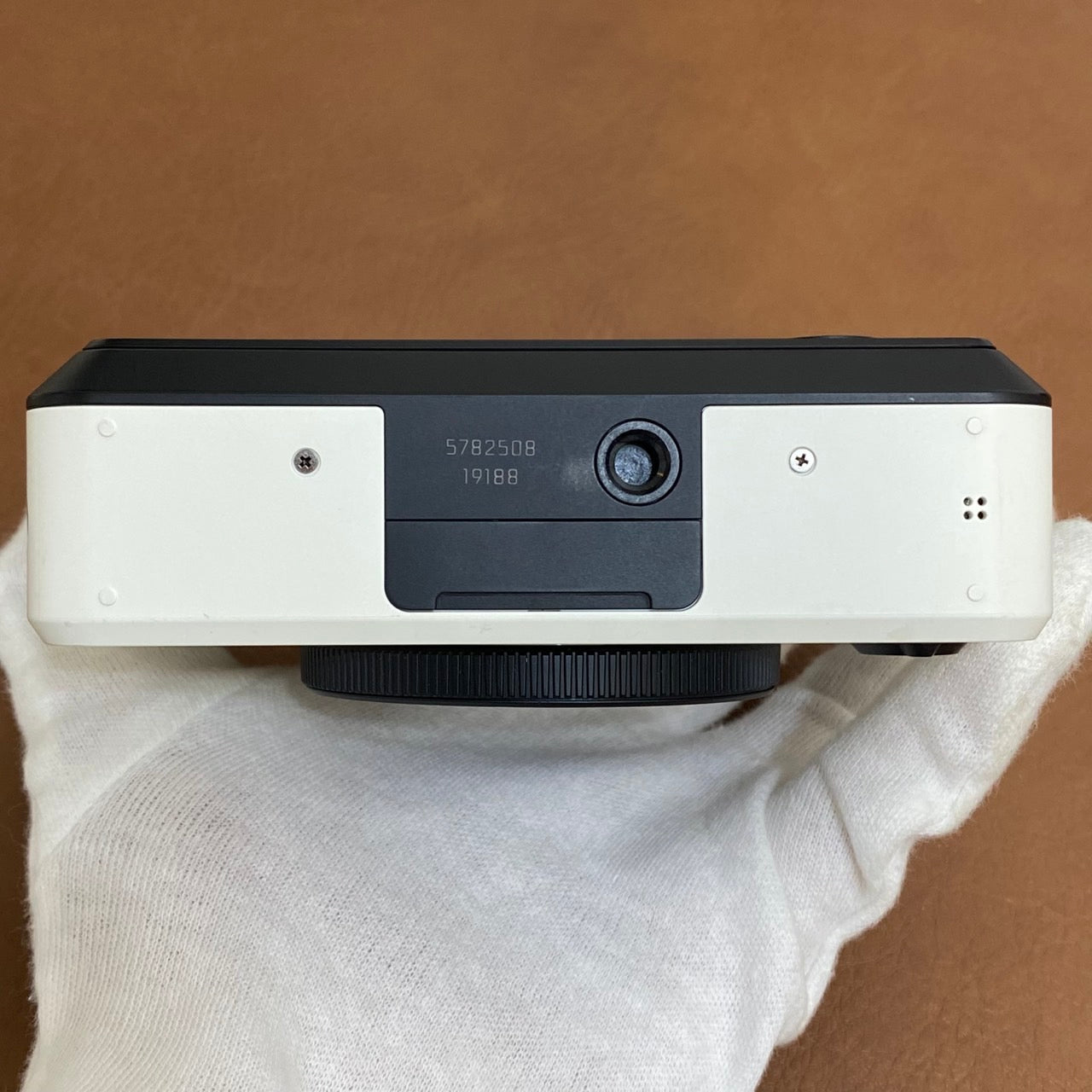 LEICA SOFORT 2 白 箱付き