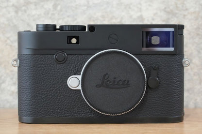 LEICA M10-D