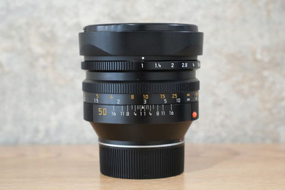 Noctilux M50mm f1.0 E60 4th フード組み込み 11822 1996年製