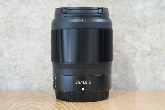NIKKOR Z 35mm f/1.8 S 箱付き