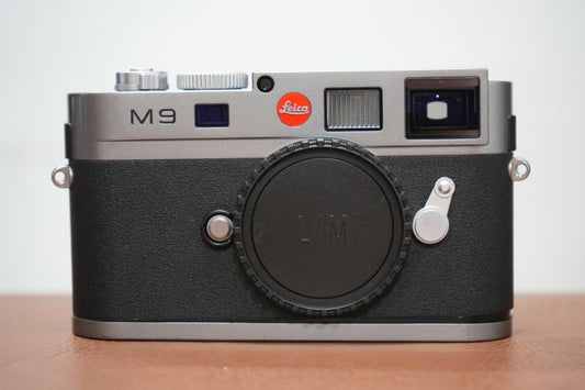 LEICA M9 Steel Grey paint finish 箱付き