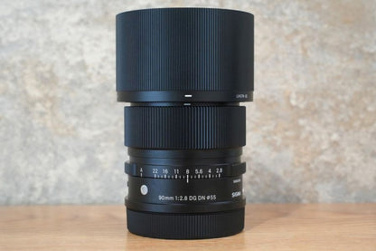 SIGMA Contemporary 90mm F2.8 DG Lマウント