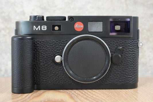 LEICA M8 Black Chrome + 14486 ハンドグリップ
