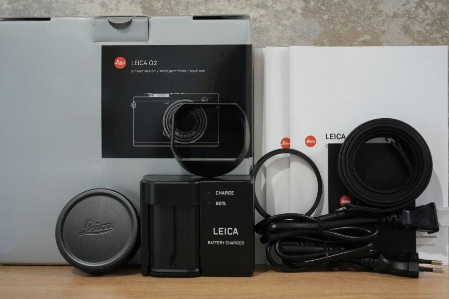 LEICA Q2 箱付き