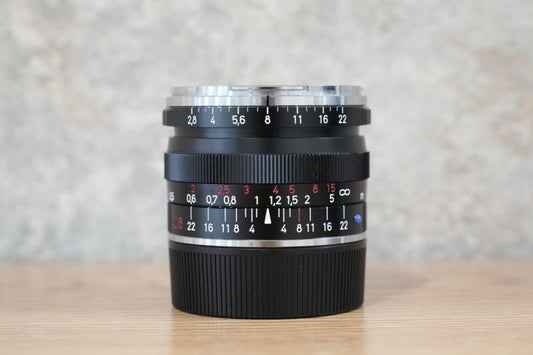 Carl Zeiss  Biogon T* 28mm F2.8 ZM Black