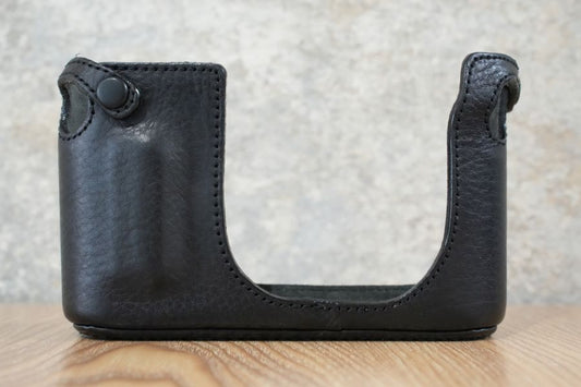 ARTISAN&ARTIST	 LMB-Q LEICA Q/Q2用ボディケース