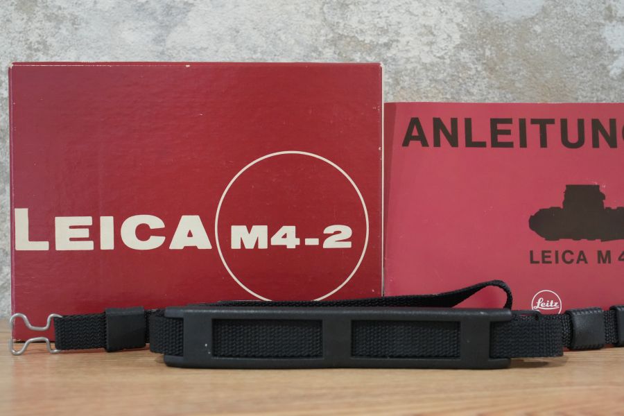 LEICA M4-2 Black Chrome 1977-78年製 箱付き OH済み – まるかめら