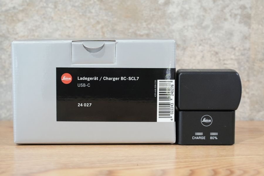 LEICA BC-SCL7 M11用チャージャー 24027