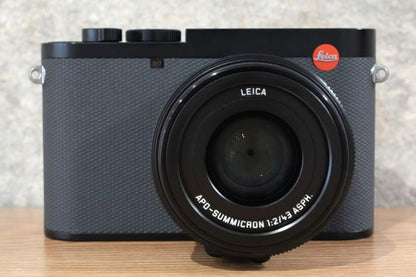 LEICA Q3 43