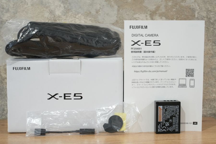 FUJIFILM X-E5 Black 箱付き