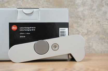 LEICA M10用 ハンドグリップ シルバー 24019 箱付き