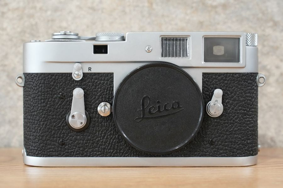 LEICA M2-R Silver Chrome R刻印入り OH済み