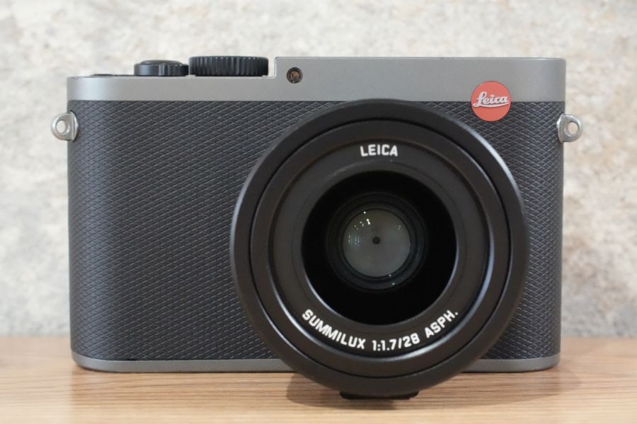 LEICA Q Typ 116 チタングレー – まるかめら