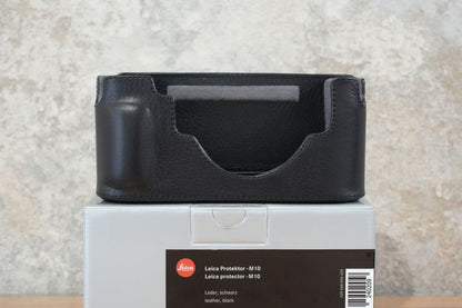 LEICA M10用レザープロテクター ブラック 24020 箱付き