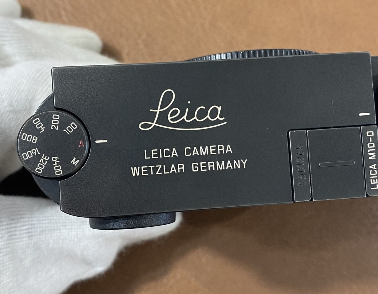 LEICA M10-D