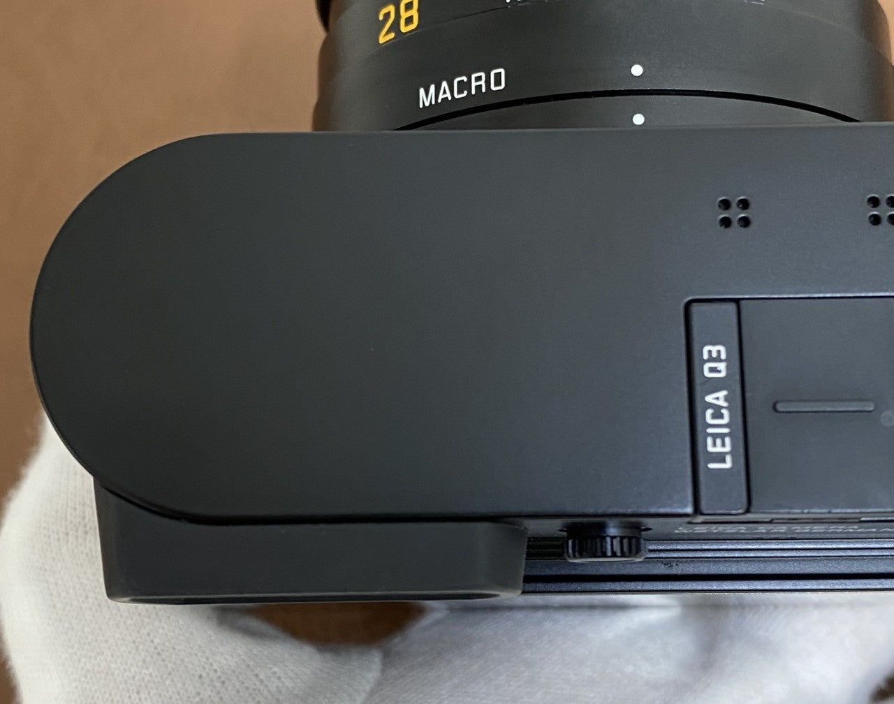 LEICA Q3 付属品完備 – まるかめら