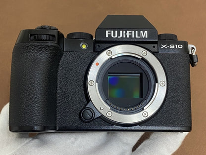 FUJIFILM X-S10 ボディ