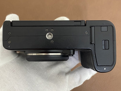 FUJIFILM X-S10 ボディ