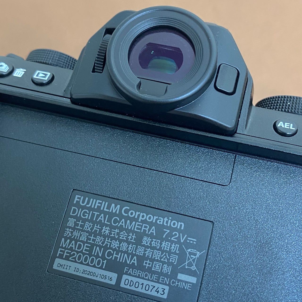 FUJIFILM X-S10 ボディ