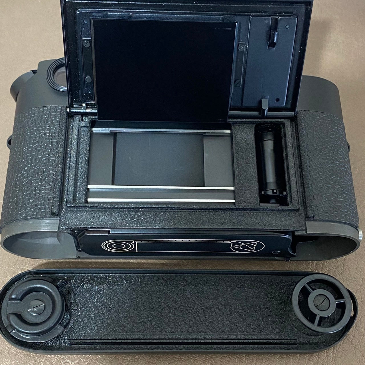 ライカ Leica M4 ブラッククローム 50周年記念モデル LEICA M4 50 JAHRE 50周年記念 Black Chrome 美品 – まるかめら